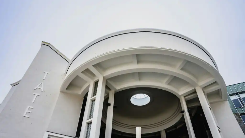 Front view of the Tate in St Ives, perfect to take respite from the rain.