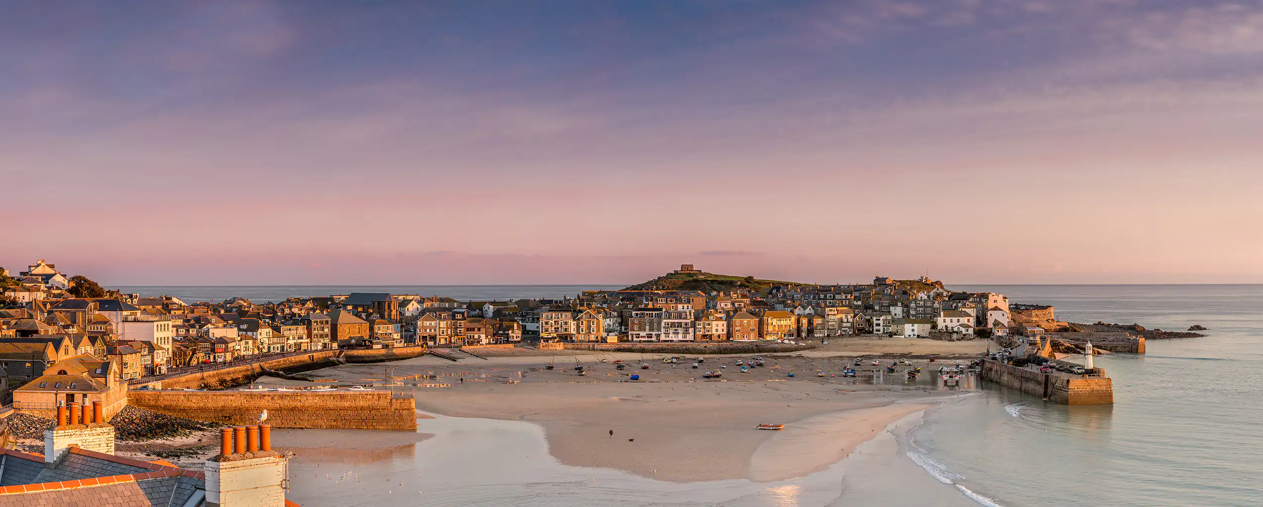 Scenic view of St Ives at sunset, a view captured by our St Ives webcams.