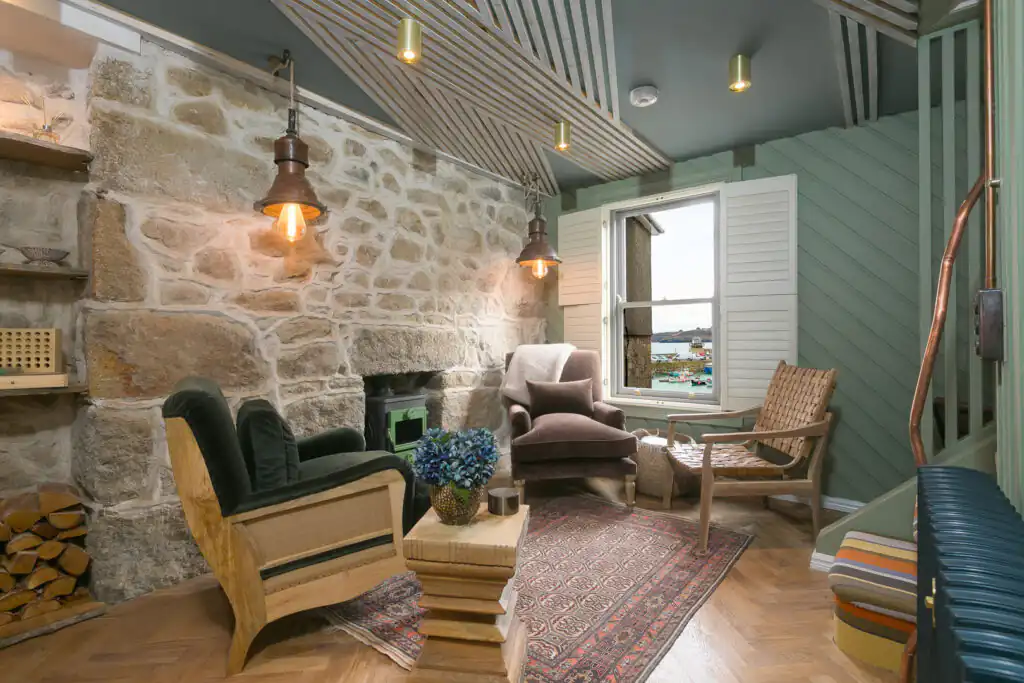 She-Sells-Sanctuary-living-room