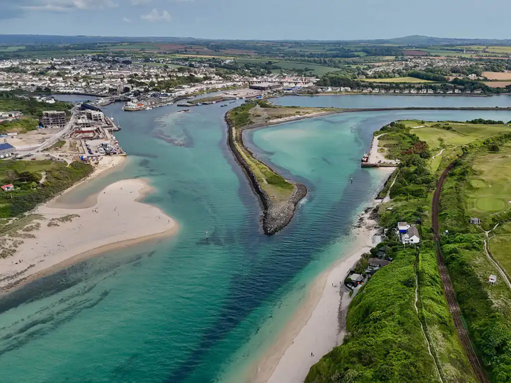 aerial-of-Hayle-Estuary-and-river